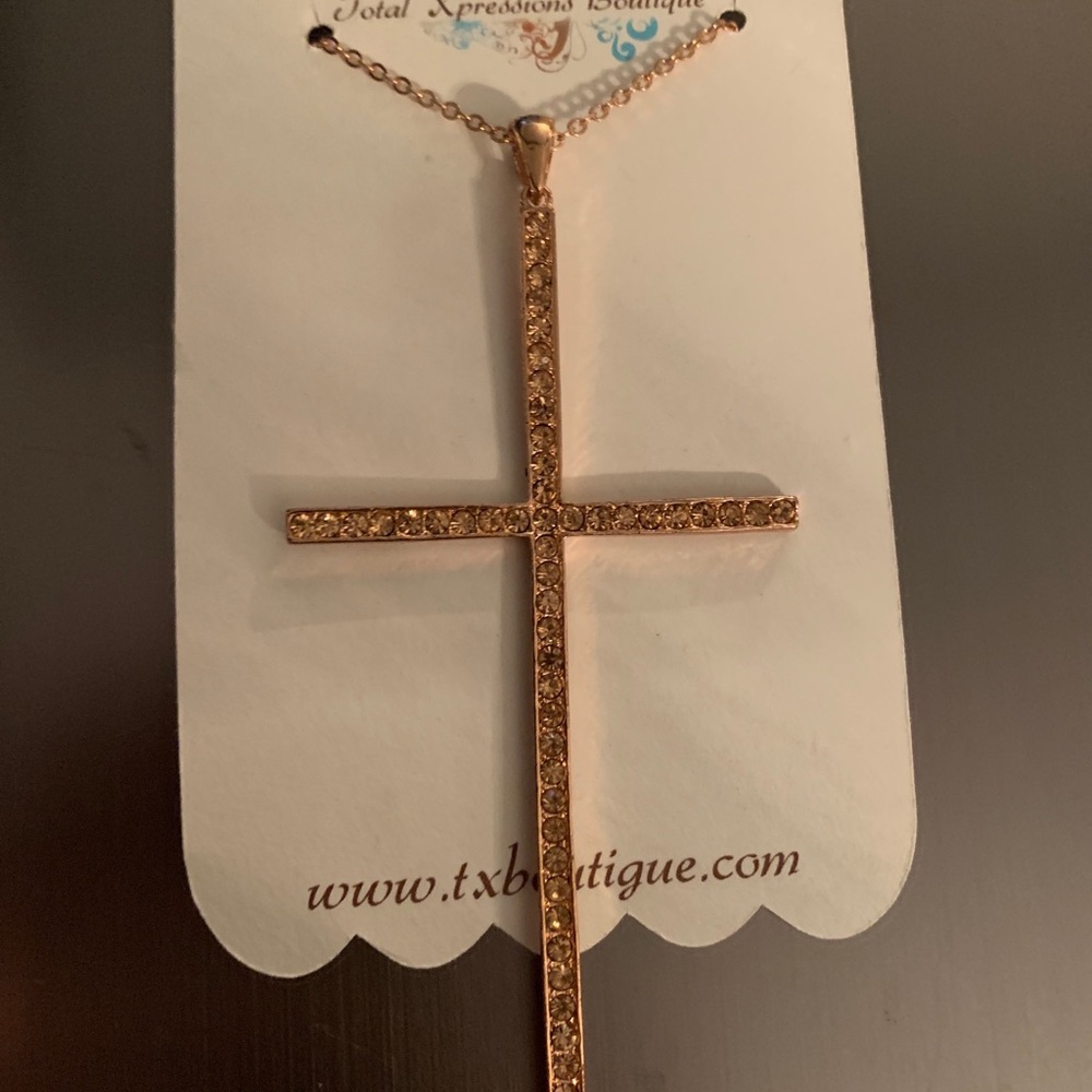 Gold Necklace - Picture 1 of 1